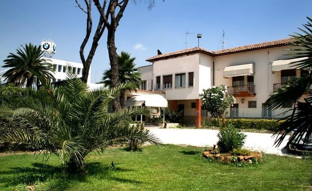 Hotel Salaria Roma Exterior foto
